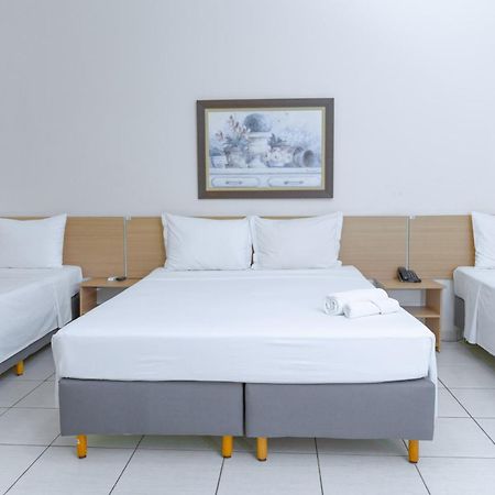 Hotel Equinocios Executive باركارينا المظهر الخارجي الصورة