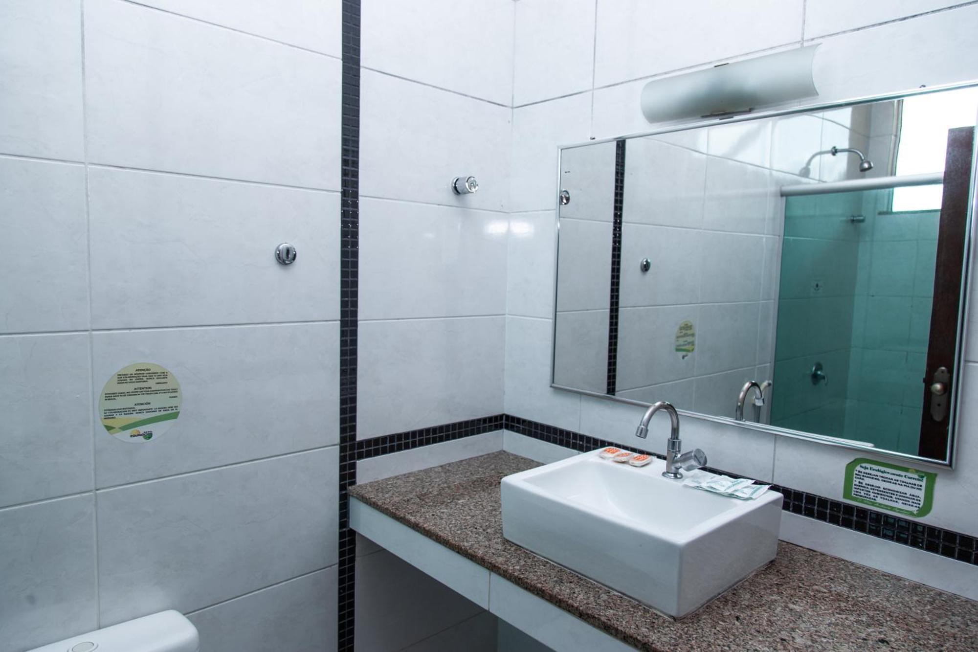 Hotel Equinocios Executive باركارينا المظهر الخارجي الصورة