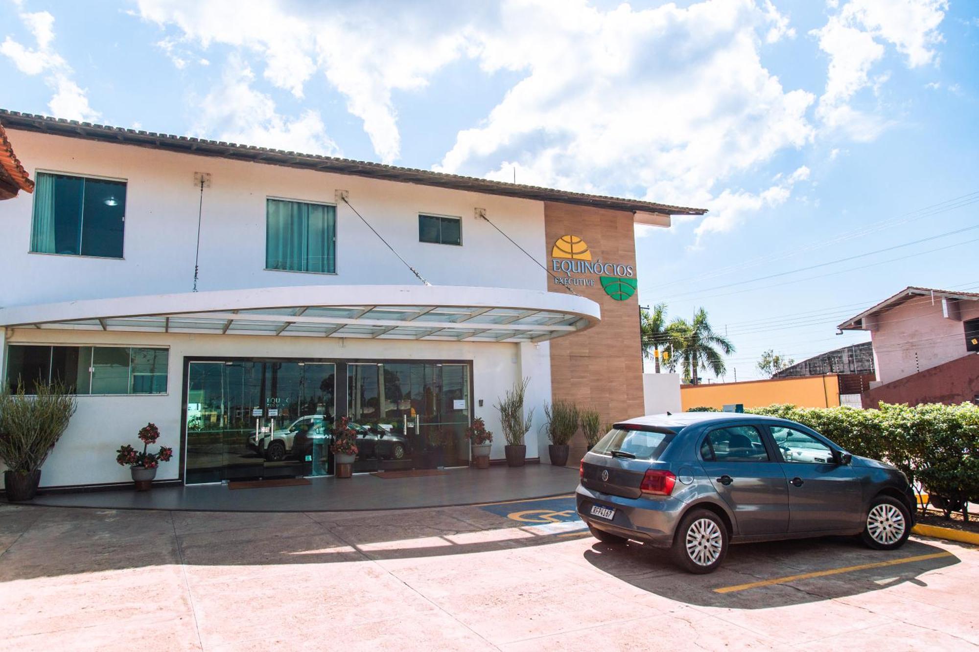 Hotel Equinocios Executive باركارينا المظهر الخارجي الصورة