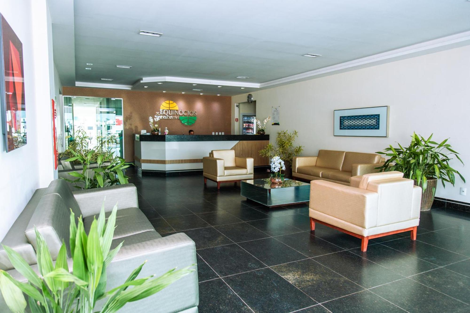 Hotel Equinocios Executive باركارينا المظهر الخارجي الصورة