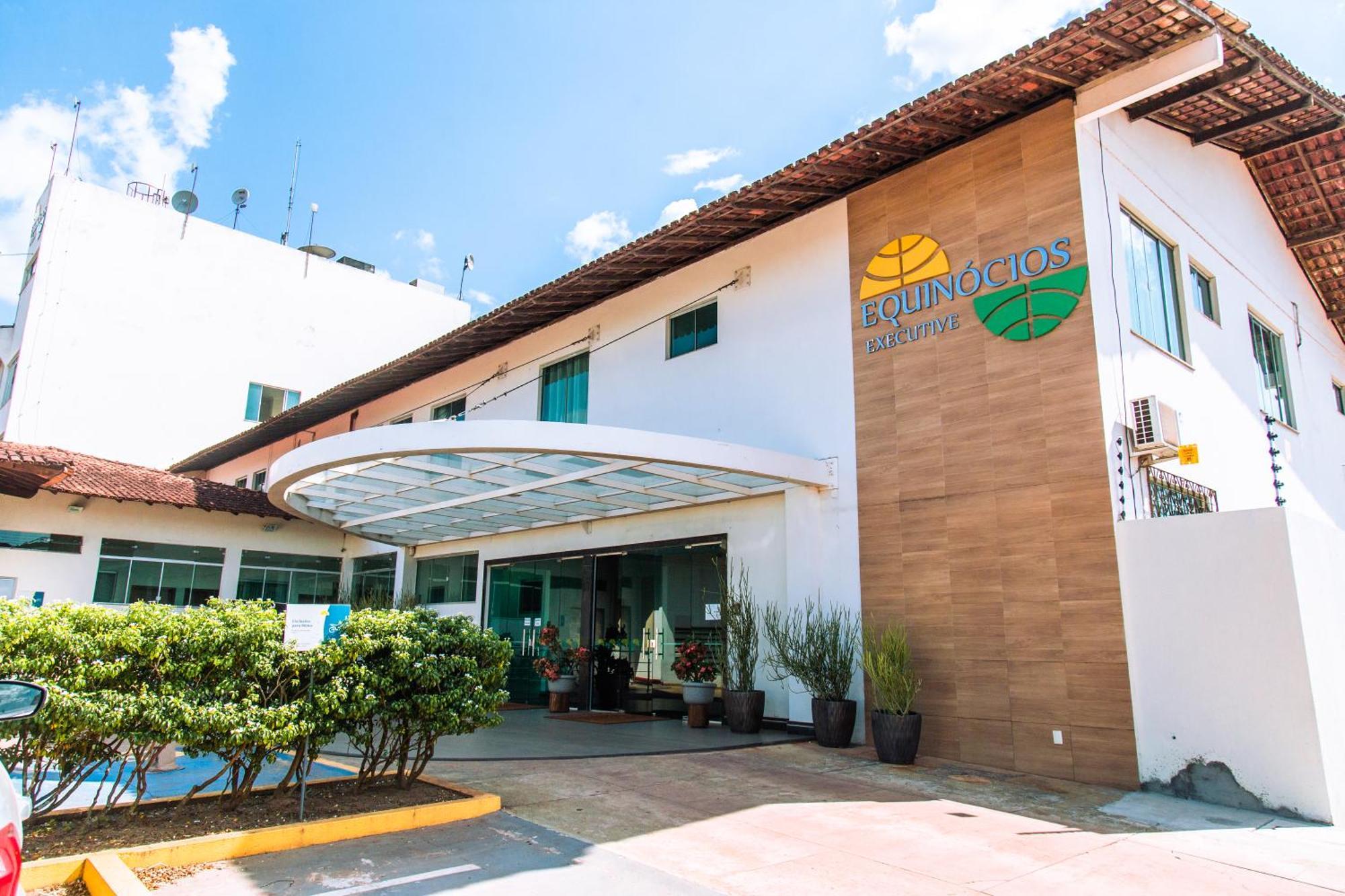 Hotel Equinocios Executive باركارينا المظهر الخارجي الصورة