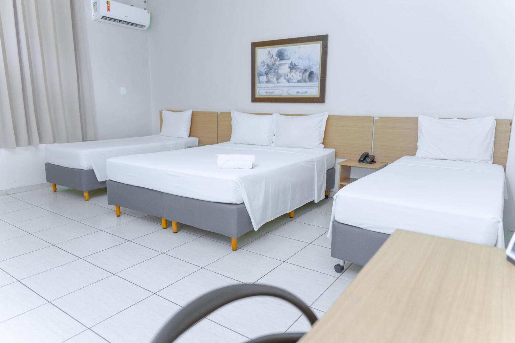 Hotel Equinocios Executive باركارينا المظهر الخارجي الصورة